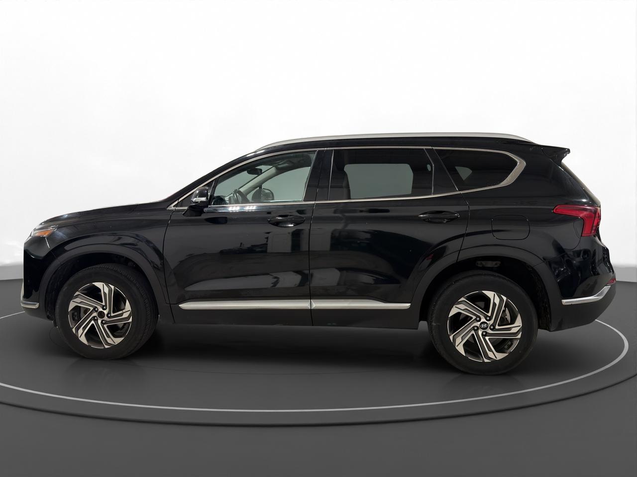 2022 Hyundai Santa Fe Preferred AWD Photo3