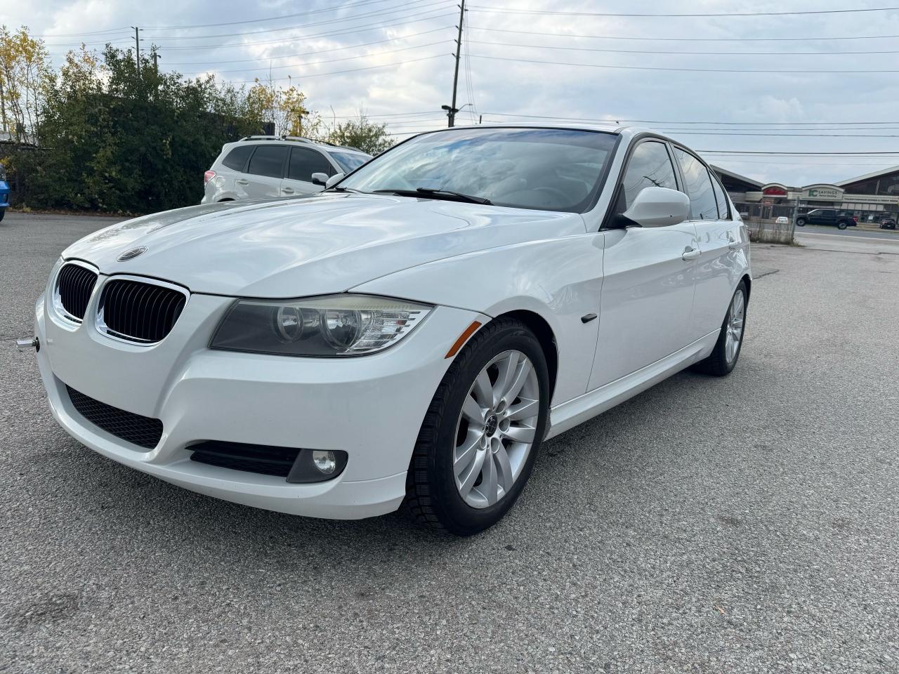 2011 BMW 3 Series 323i