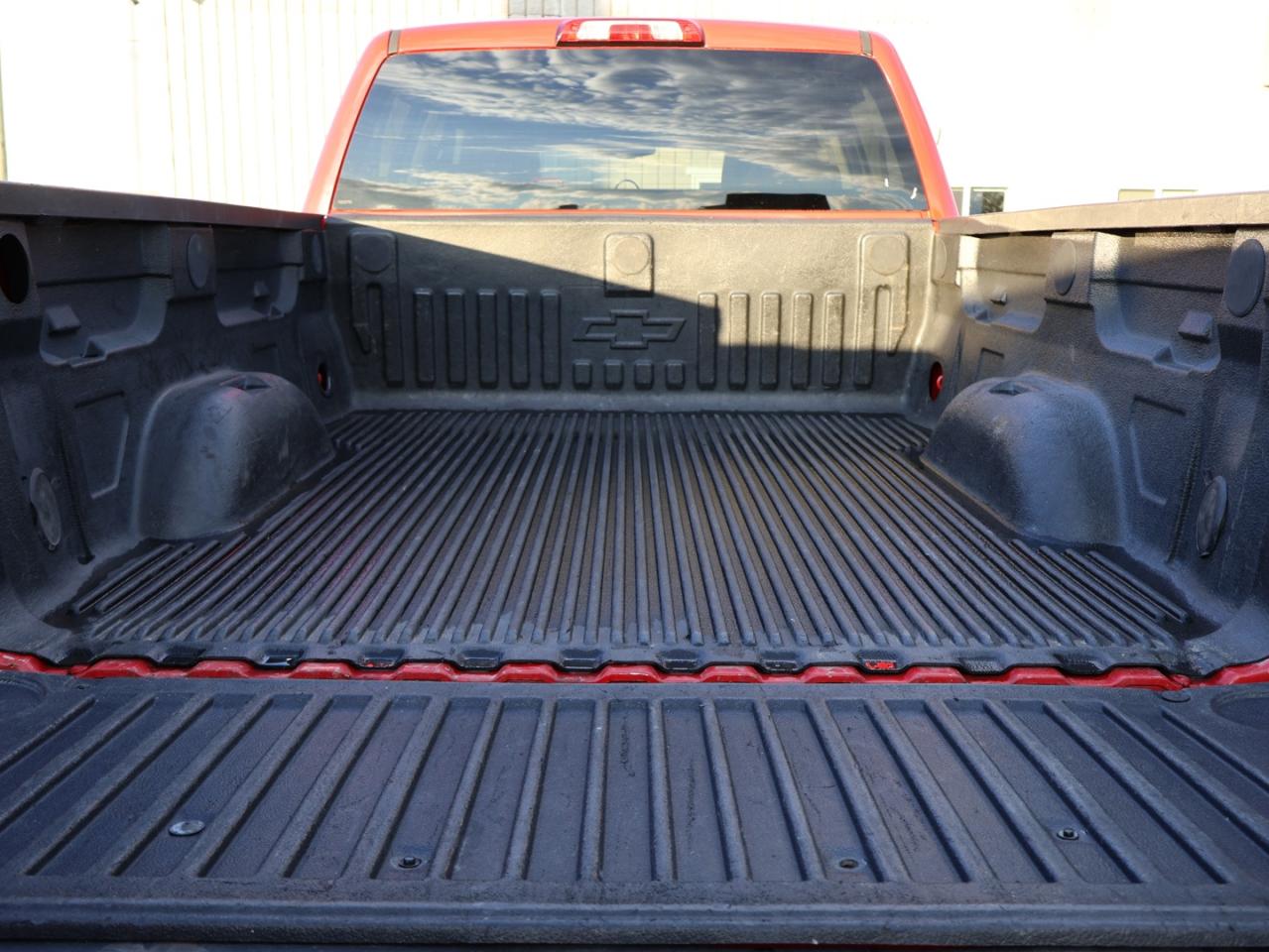 2016 Chevrolet Silverado 1500 V8 LT 4WD CERTIFIED *CHEVY MAINTAIN* CAMERA NAV BLUETOOTH HEATED SEATS CRUISE ALLOYS - Photo #37