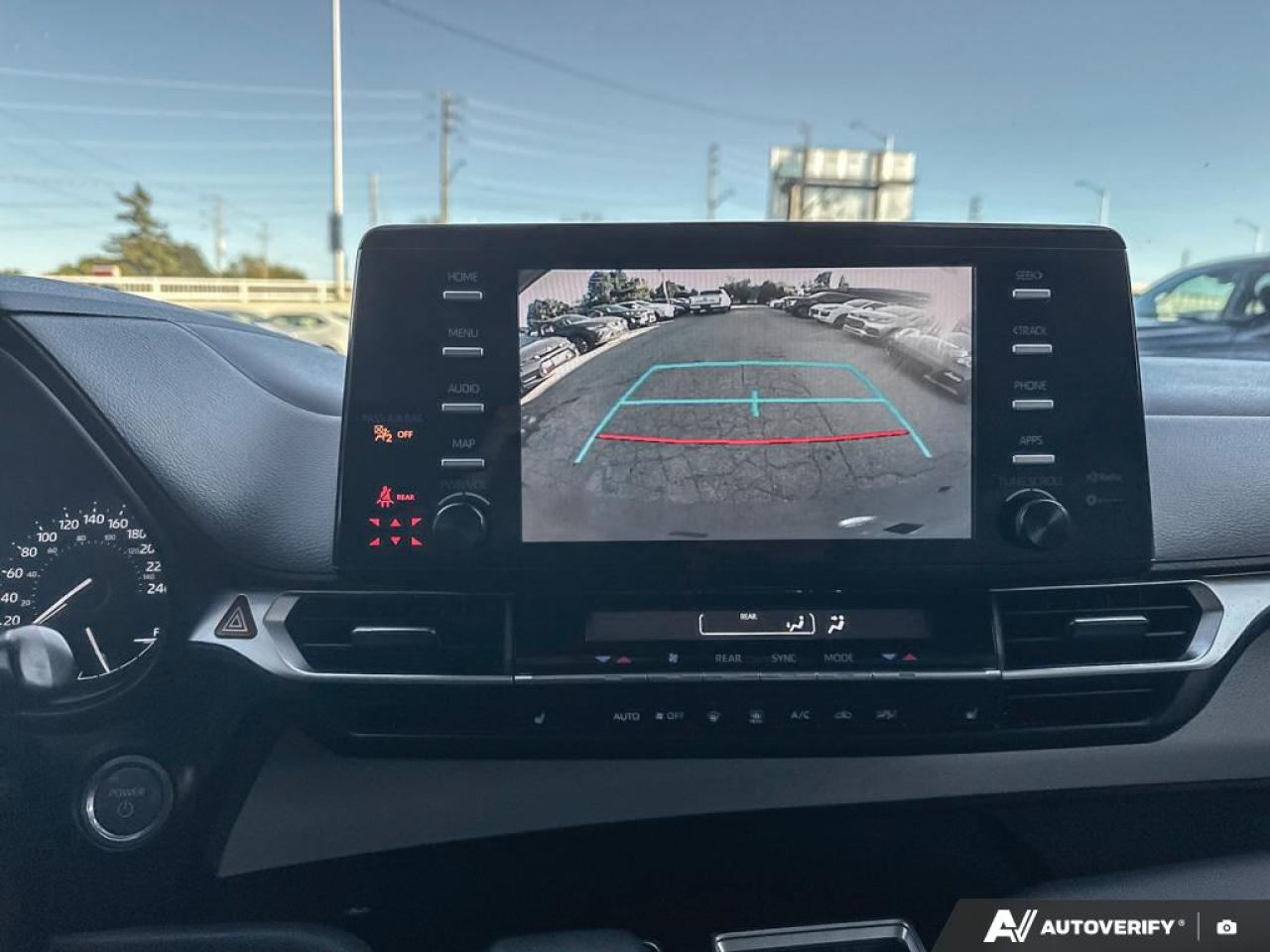 2021 Toyota Sienna LE / PWR DOORS / BLUETOOTH / 8 PASS / HYBRID - Photo #16