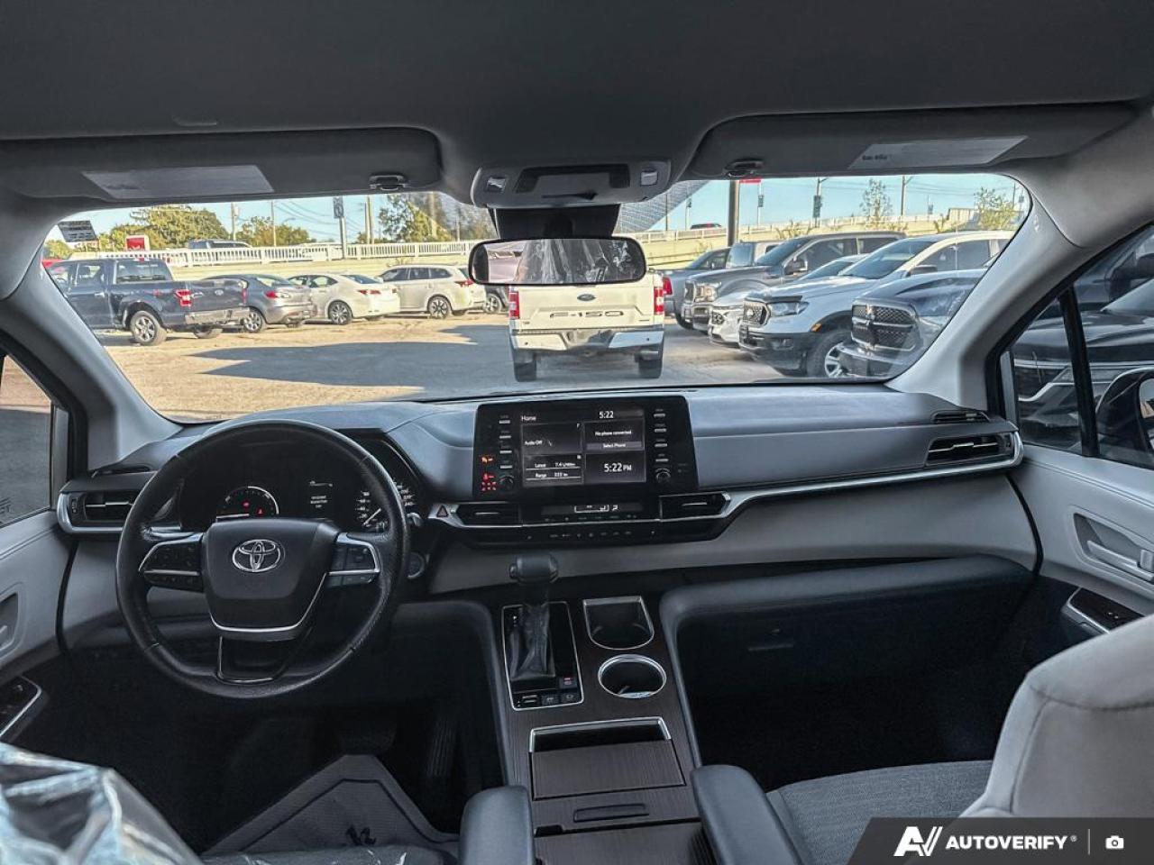 2021 Toyota Sienna LE / PWR DOORS / BLUETOOTH / 8 PASS / HYBRID - Photo #12