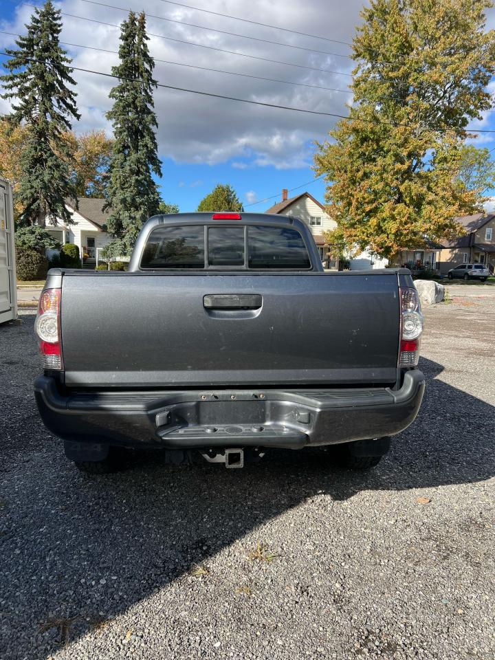 2010 Toyota Tacoma  - Photo #2