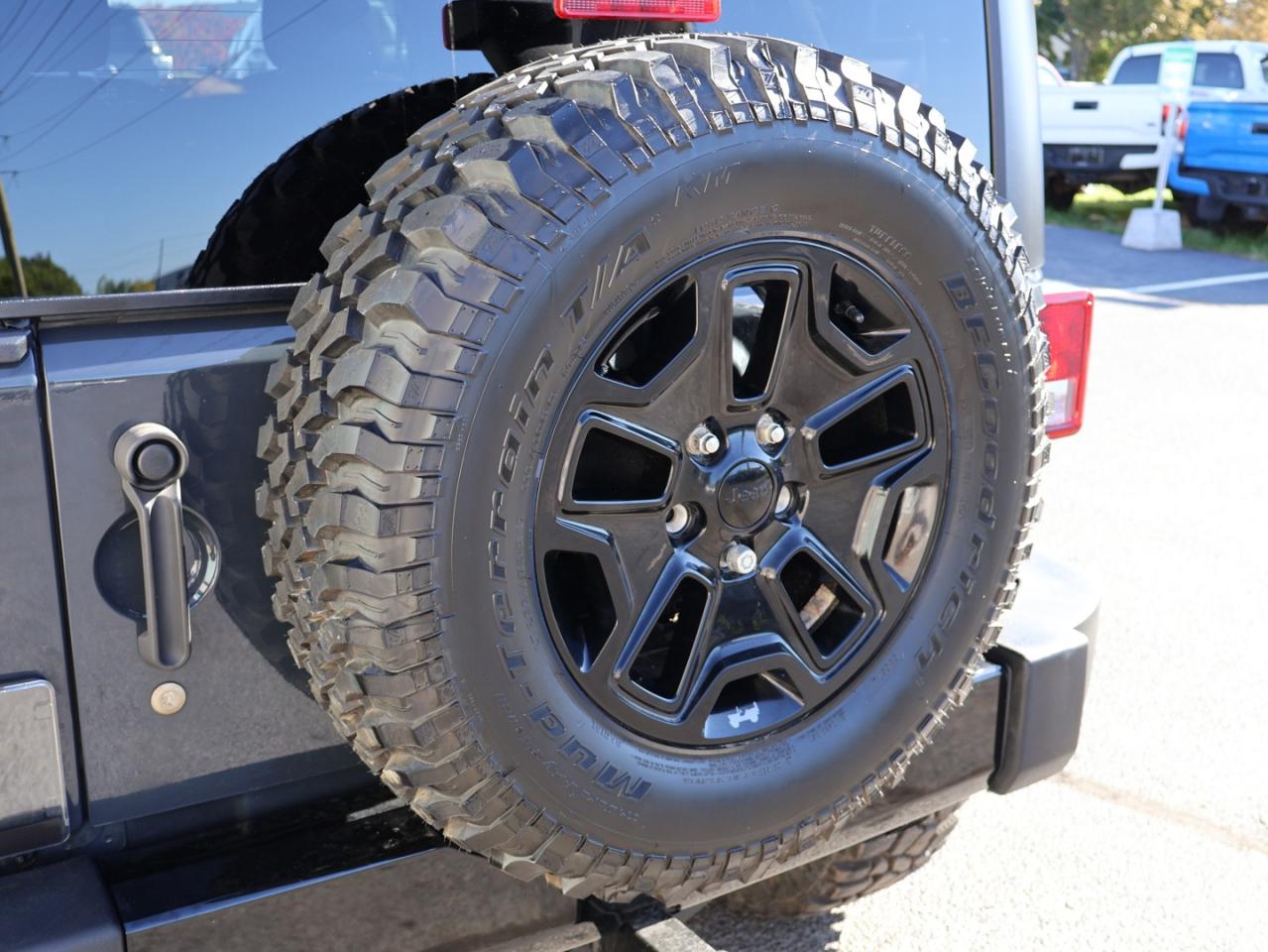 2018 Jeep Wrangler V6 JK UNLIMITED WILLYS 4WD CERTIFIED *ACCIDENT FREE* BLUETOOTH CRUISE ALLOYS - Photo #28