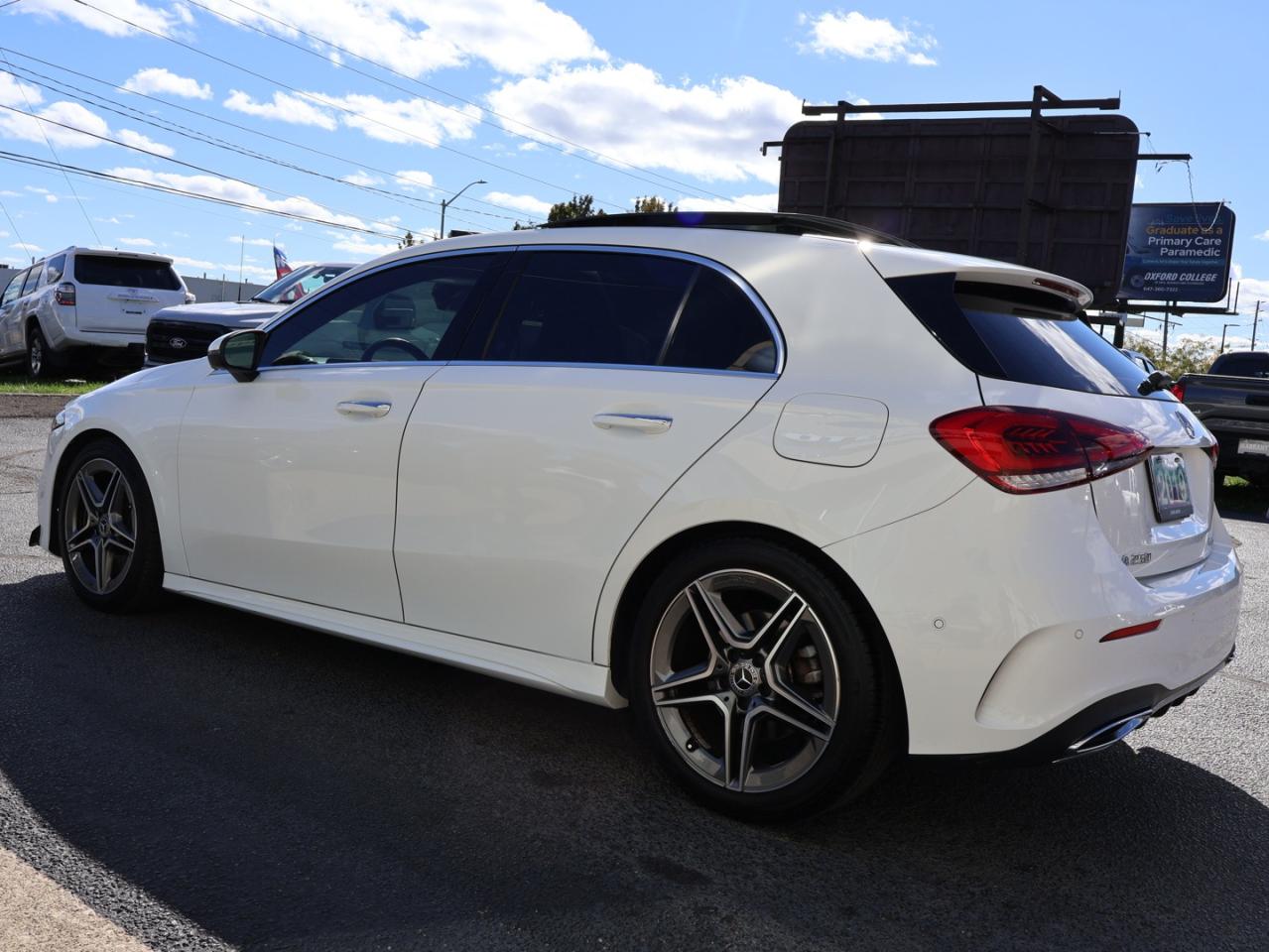 2019 Mercedes-Benz A-Class A 250 4MATIC AWD CERTIFIED CAMERA NAV BLUETOOTH LEATHER HEATED SEATS PANO ROOF CRUISE ALLOYS Photo3
