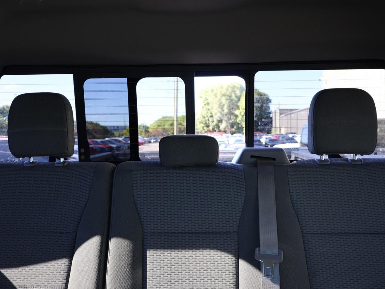 2017 Ford F-150 V8 XLT-XTR CREW 4WD *ACCIDENT FREE*1 OWNER* CAMERA NAV BLUETOOTH HEATED SEATS CRUISE ALLOYS - Photo #27