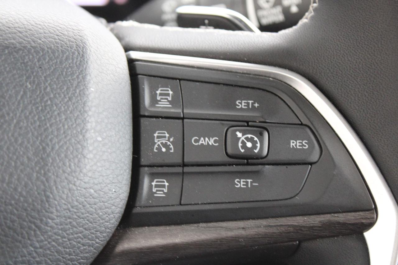 2023 Jeep Grand Cherokee L Limited 4x4 - Photo #13