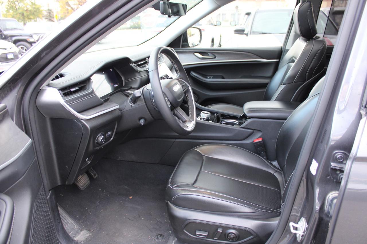 2023 Jeep Grand Cherokee L Limited 4x4 - Photo #16