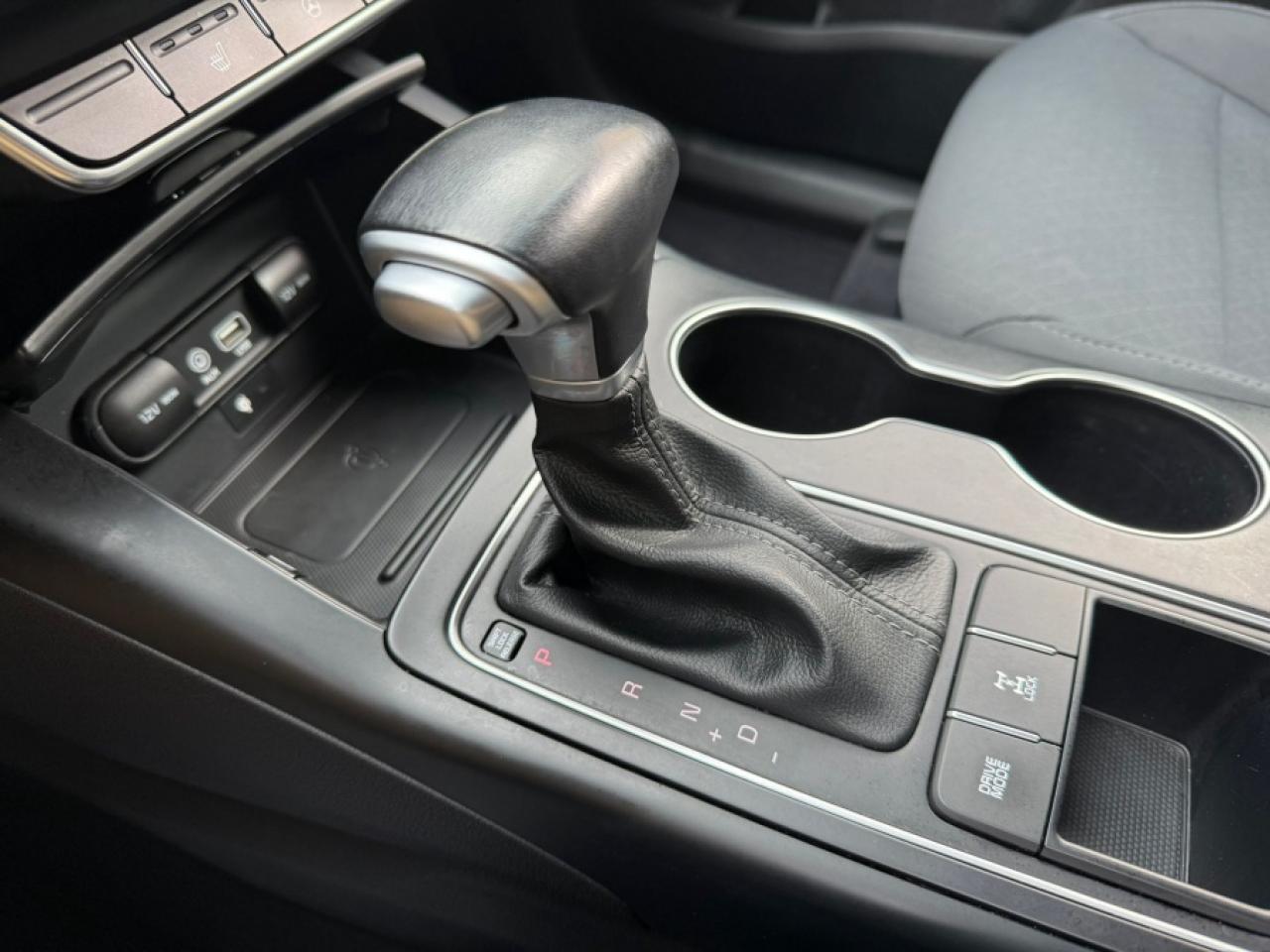 2020 Kia Sorento V6 AWD/ 7PASSENGER/ BLINDSPOT SIGNALS/ REAR CAMERA - Photo #16