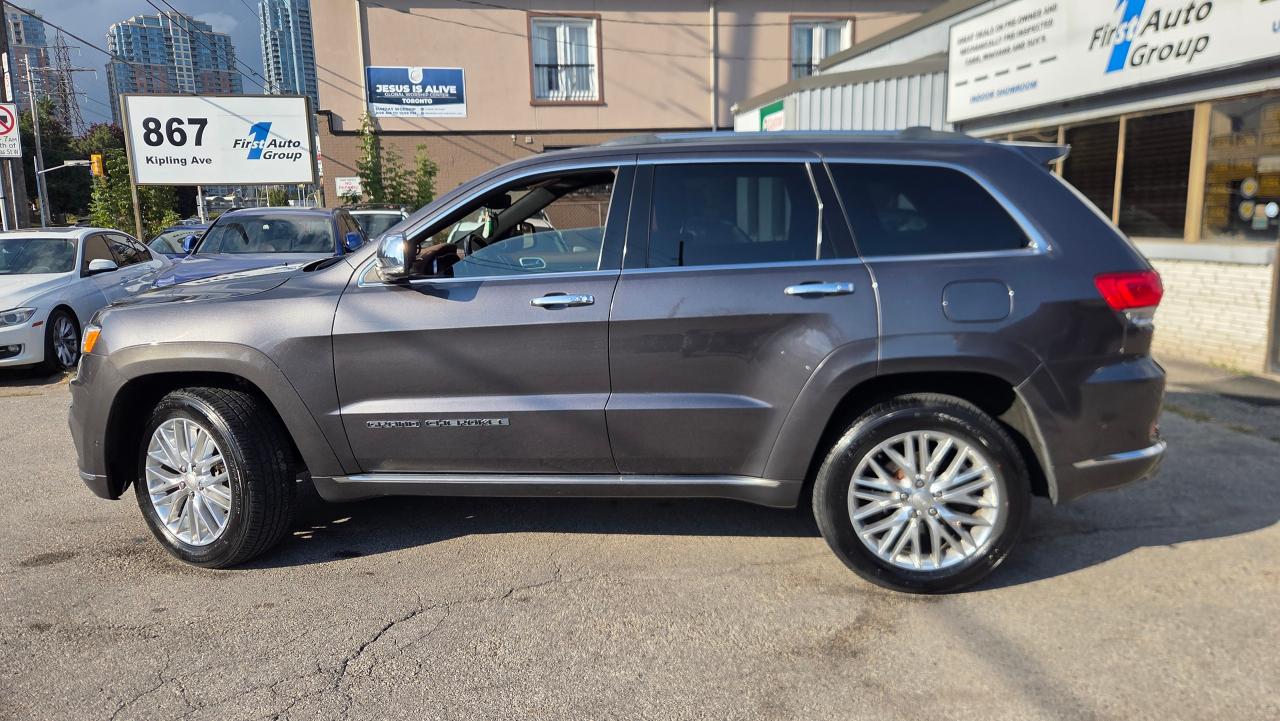 2018 Jeep Grand Cherokee Summit - Photo #2