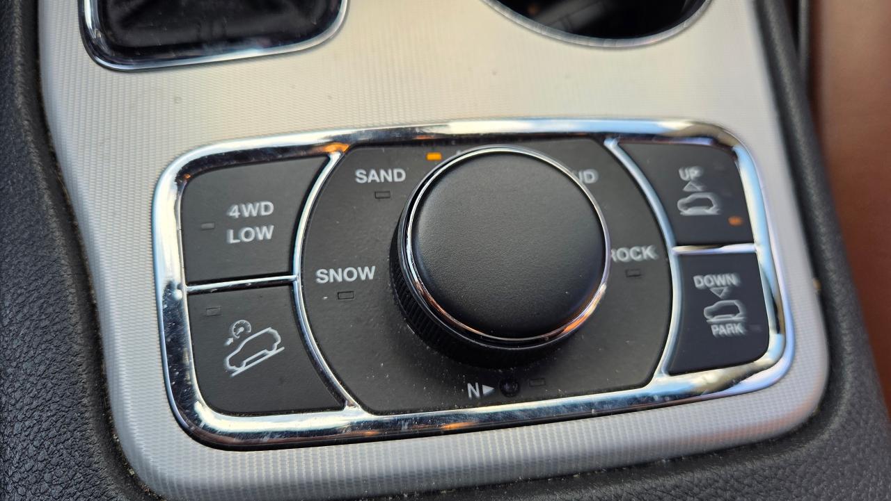 2018 Jeep Grand Cherokee Summit - Photo #18
