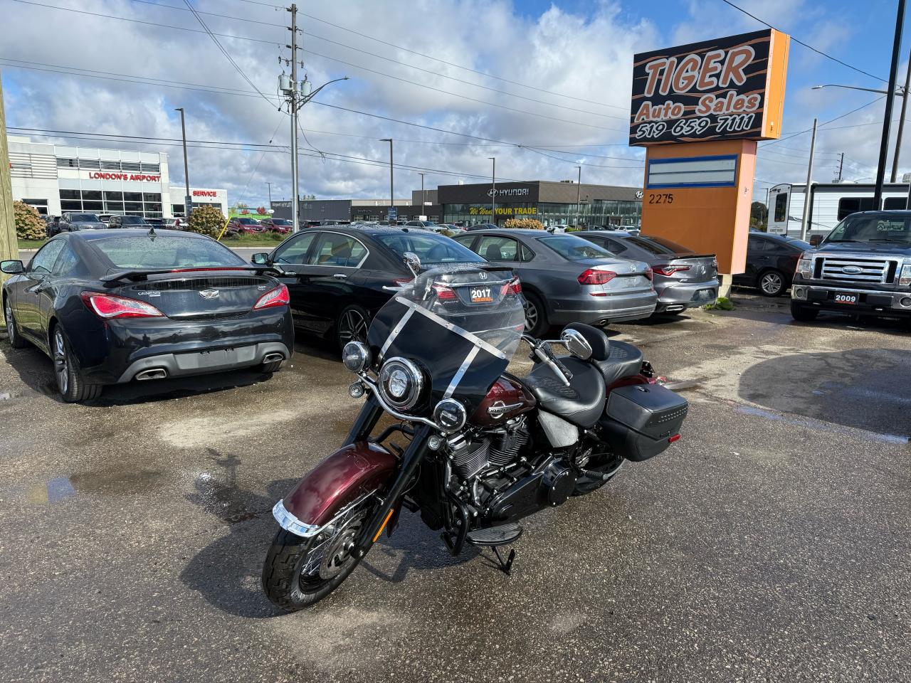Used 2018 Harley-Davidson Heritage Classic 107 BAGS, BACK REST, WINDSCREEN, ONLY 19KMS, AS IS for sale in London, ON