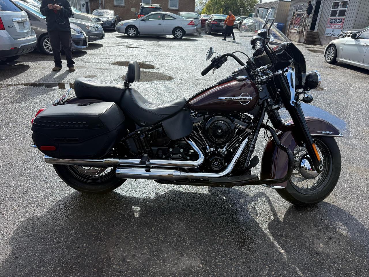 2018 Harley-Davidson Heritage Classic 107 BAGS, BACK REST, WINDSCREEN, ONLY 19KMS, AS IS - Photo #6