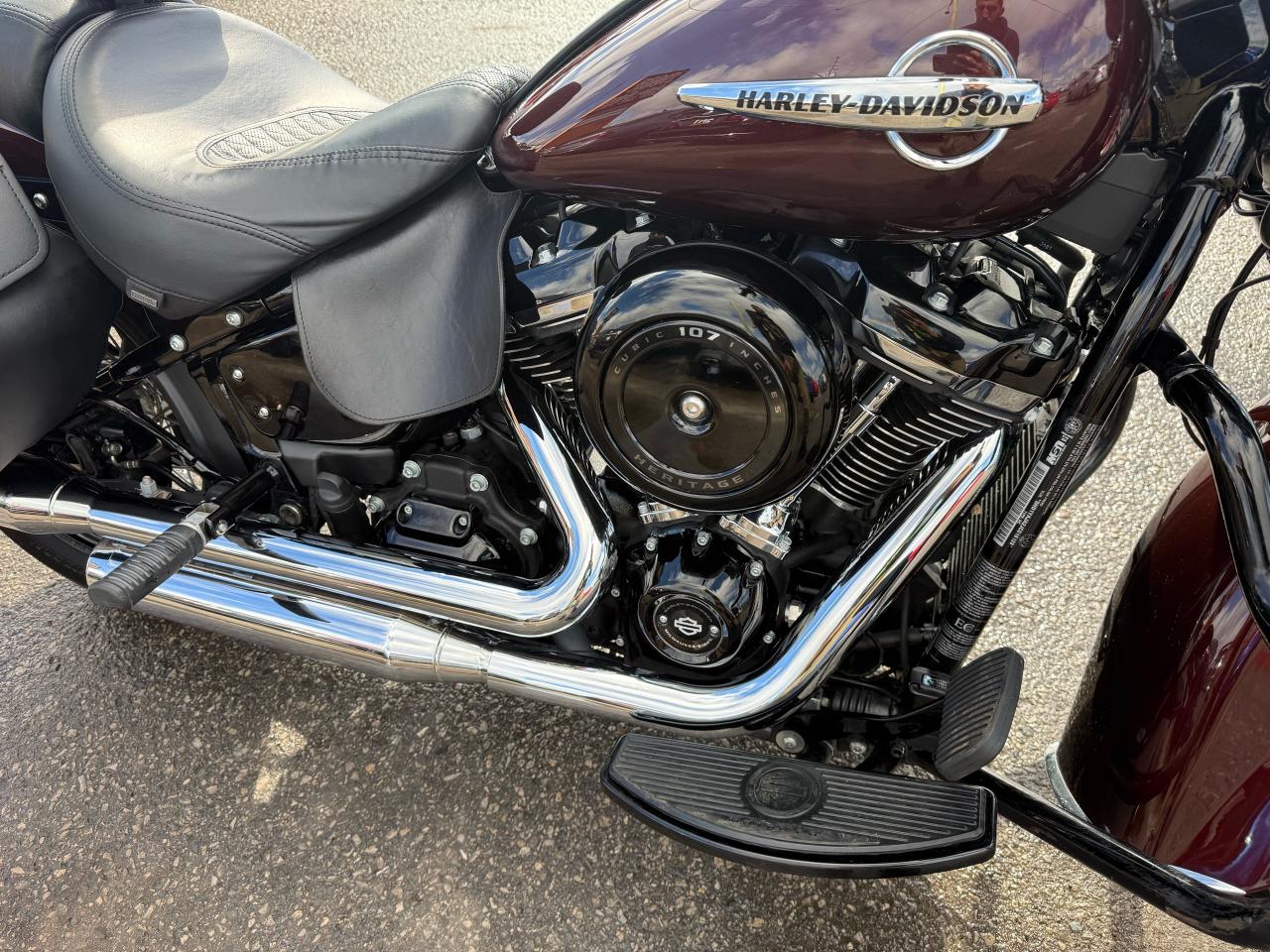 2018 Harley-Davidson Heritage Classic 107 BAGS, BACK REST, WINDSCREEN, ONLY 19KMS, AS IS - Photo #15