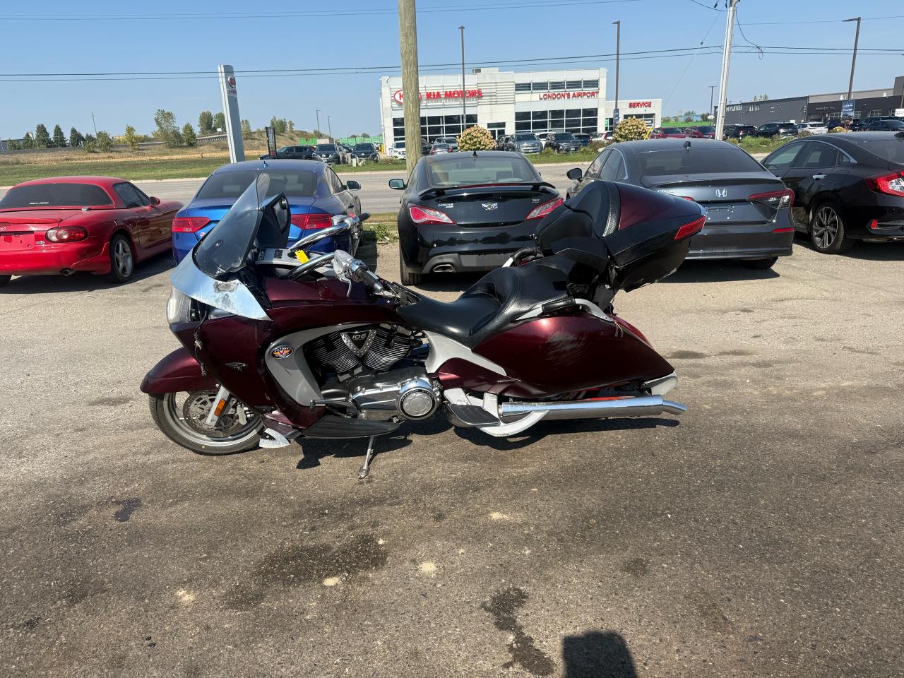 2008 Victory Vision DELUXE, INSURANCE WRITE OFF, CLEAN TITLE AS IS - Photo #2