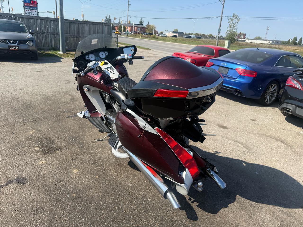 2008 Victory Vision DELUXE, INSURANCE WRITE OFF, CLEAN TITLE AS IS Photo2