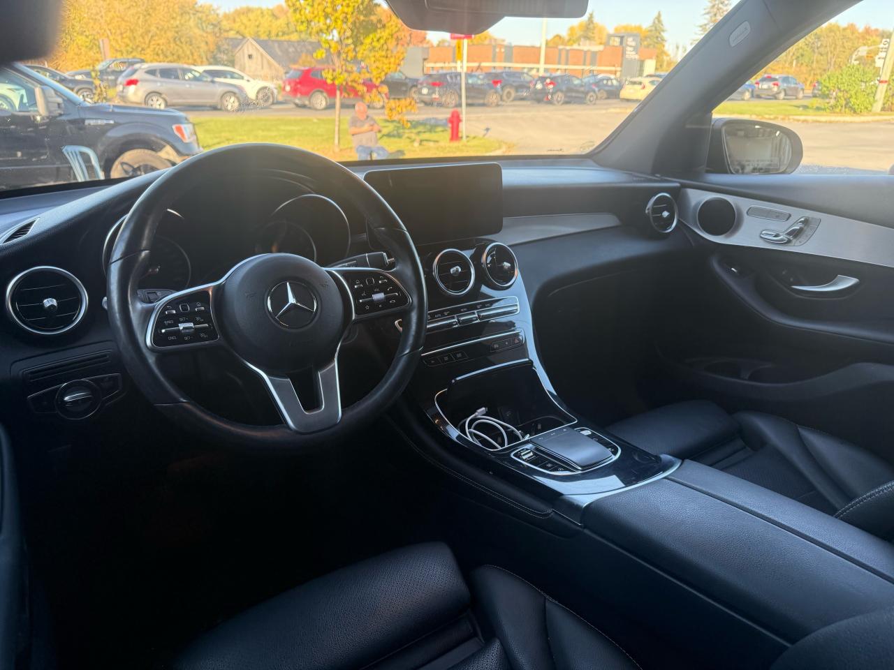 2020 Mercedes-Benz GLC-Class GLC 300 - Photo #8