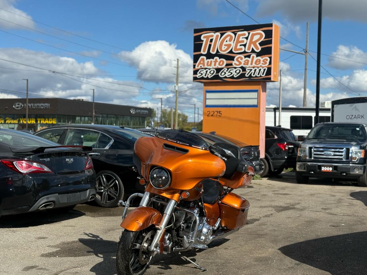 Used 2015 Harley-Davidson Street Glide 103CI, 6SPD, MANY UPGRADES, LIGHT DAMAGE, AS IS for sale in London, ON