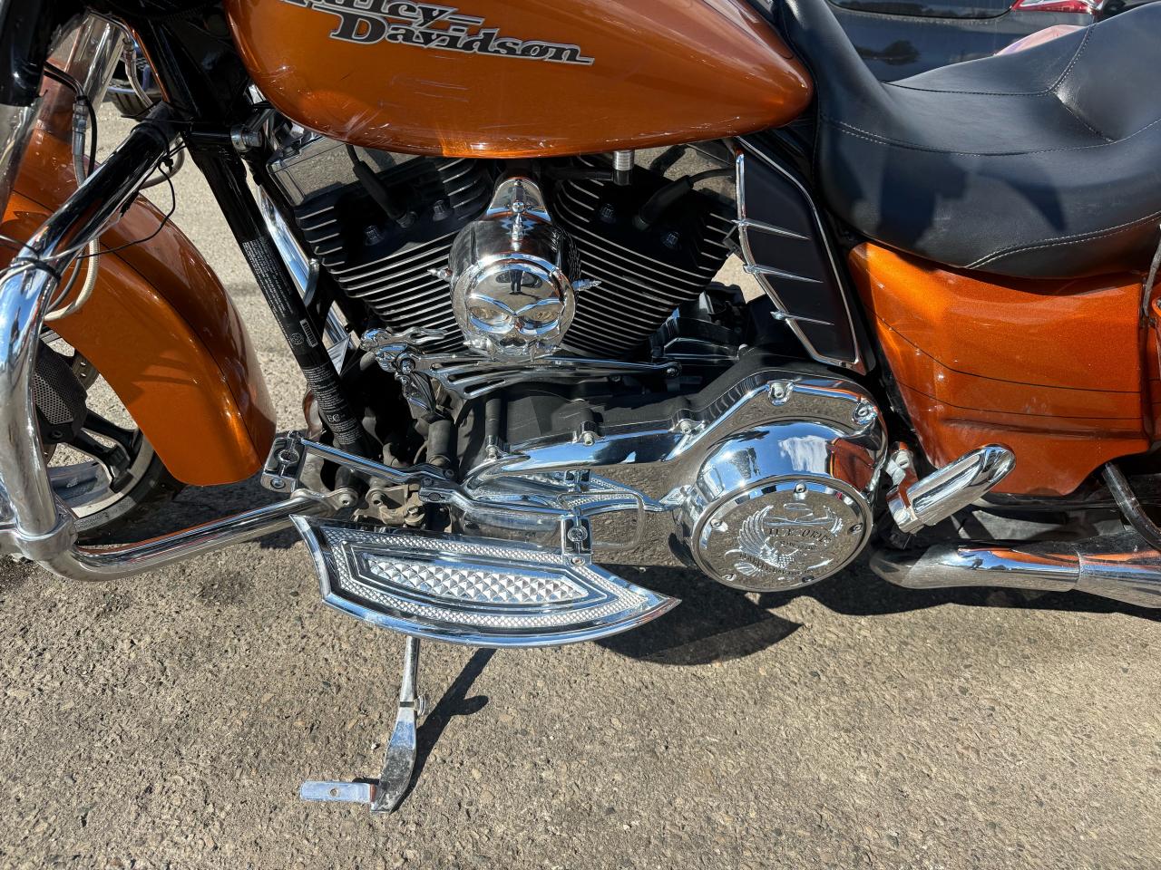 2015 Harley-Davidson Street Glide 103CI, 6SPD, MANY UPGRADES, LIGHT DAMAGE, AS IS - Photo #10