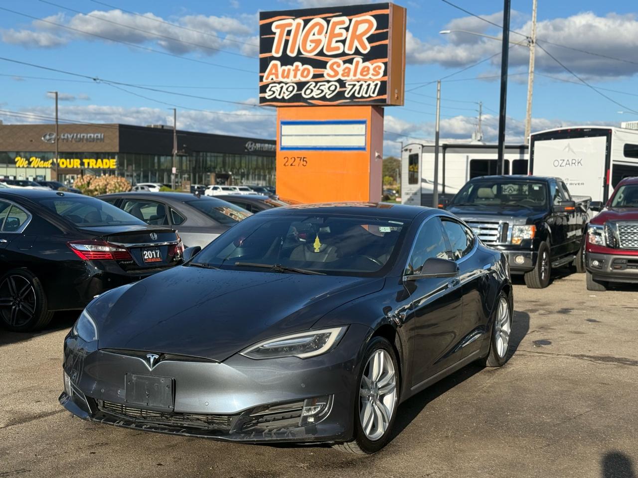 Used 2017 Tesla Model S SALVAGE TITLE, 75D, LIGHT DAMAGE, DRIVES GREAT for sale in London, ON