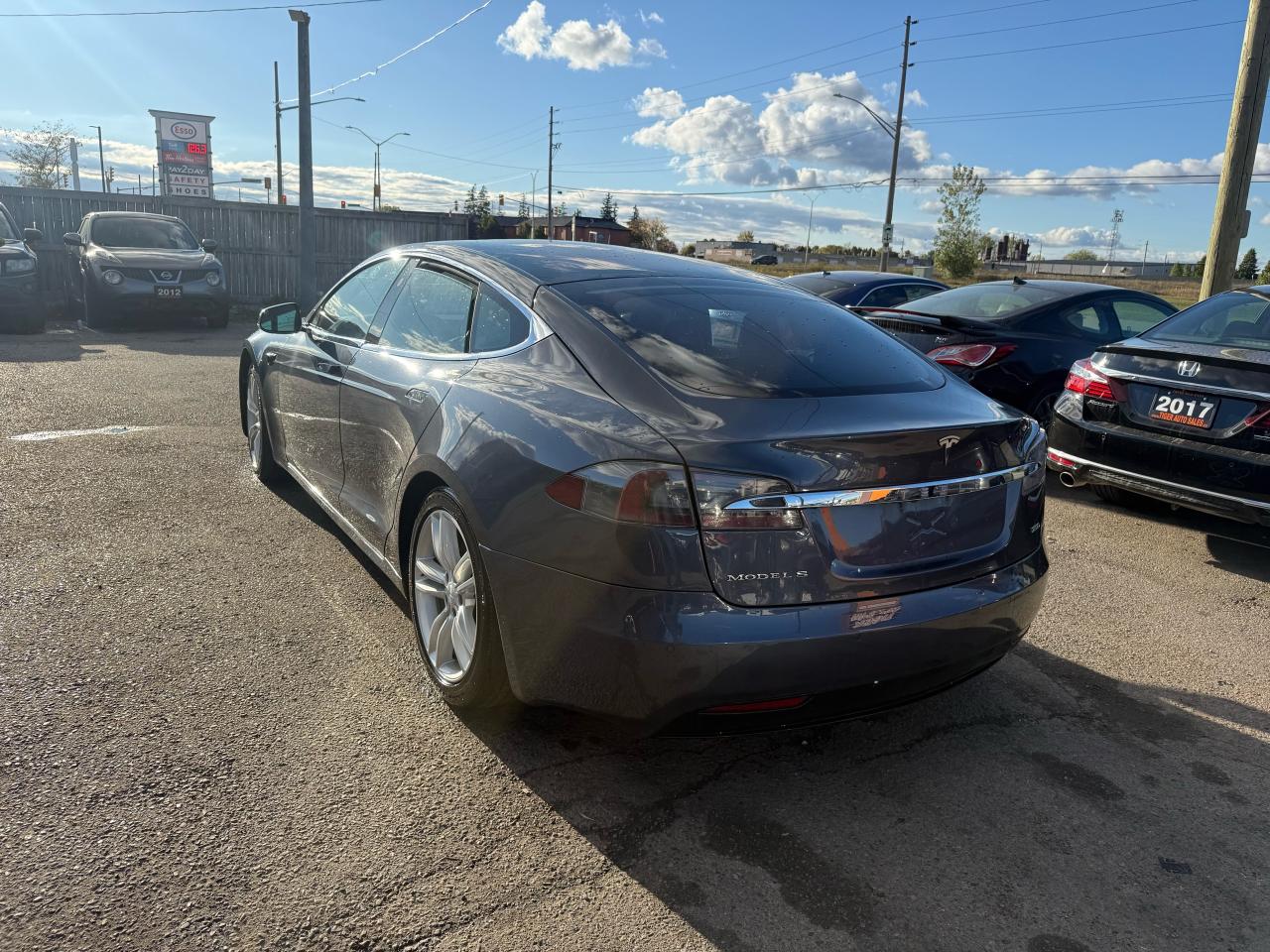 2017 Tesla Model S SALVAGE TITLE, 75D, LIGHT DAMAGE, DRIVES GREAT - Photo #3
