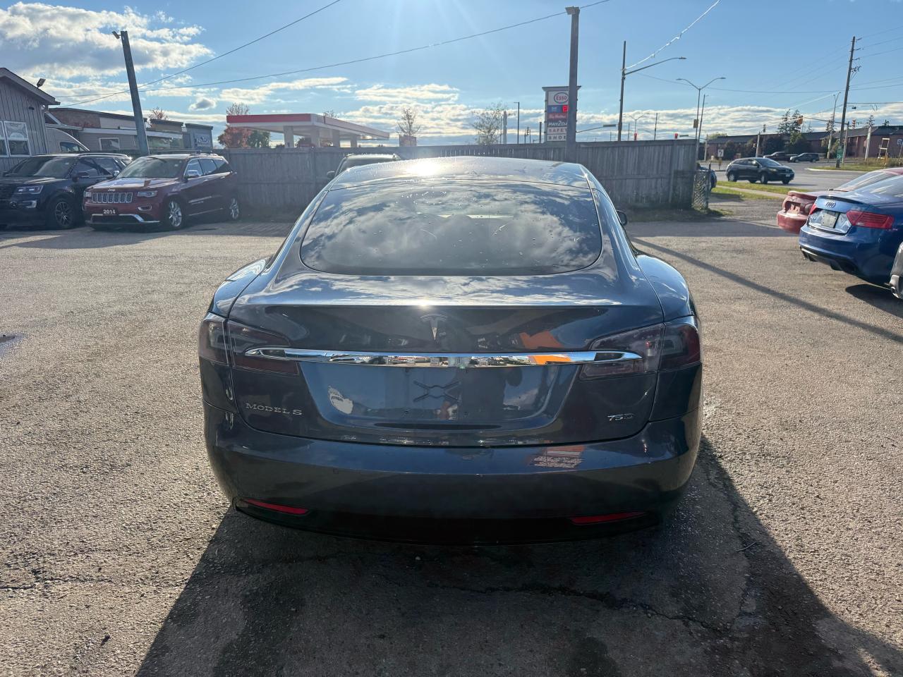 2017 Tesla Model S SALVAGE TITLE, 75D, LIGHT DAMAGE, DRIVES GREAT - Photo #6