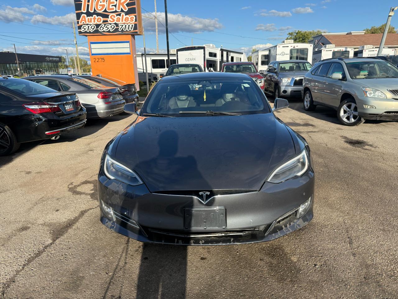 2017 Tesla Model S SALVAGE TITLE, 75D, LIGHT DAMAGE, DRIVES GREAT - Photo #10