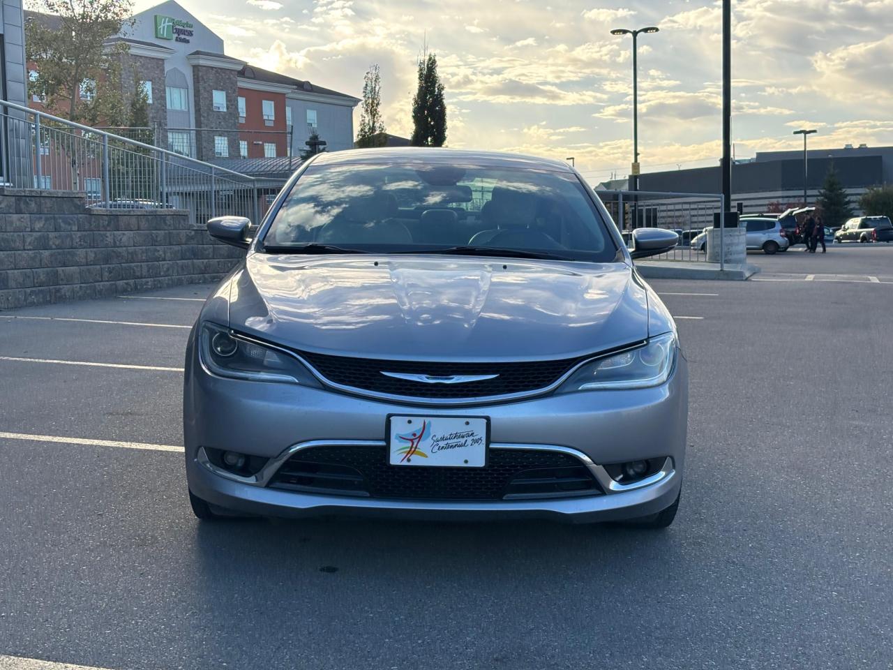 2015 Chrysler 200 200C Photo3