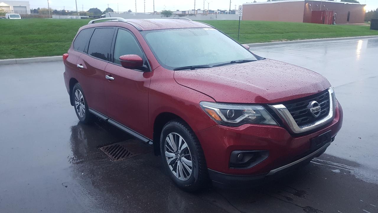 Used 2018 Nissan Pathfinder SV 4X4 for sale in Oshawa, ON