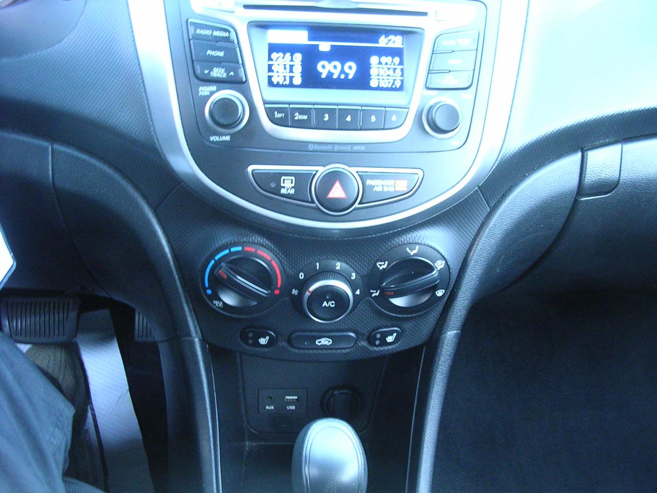 2017 Hyundai Accent 5DR HB AUTO GL - Photo #11