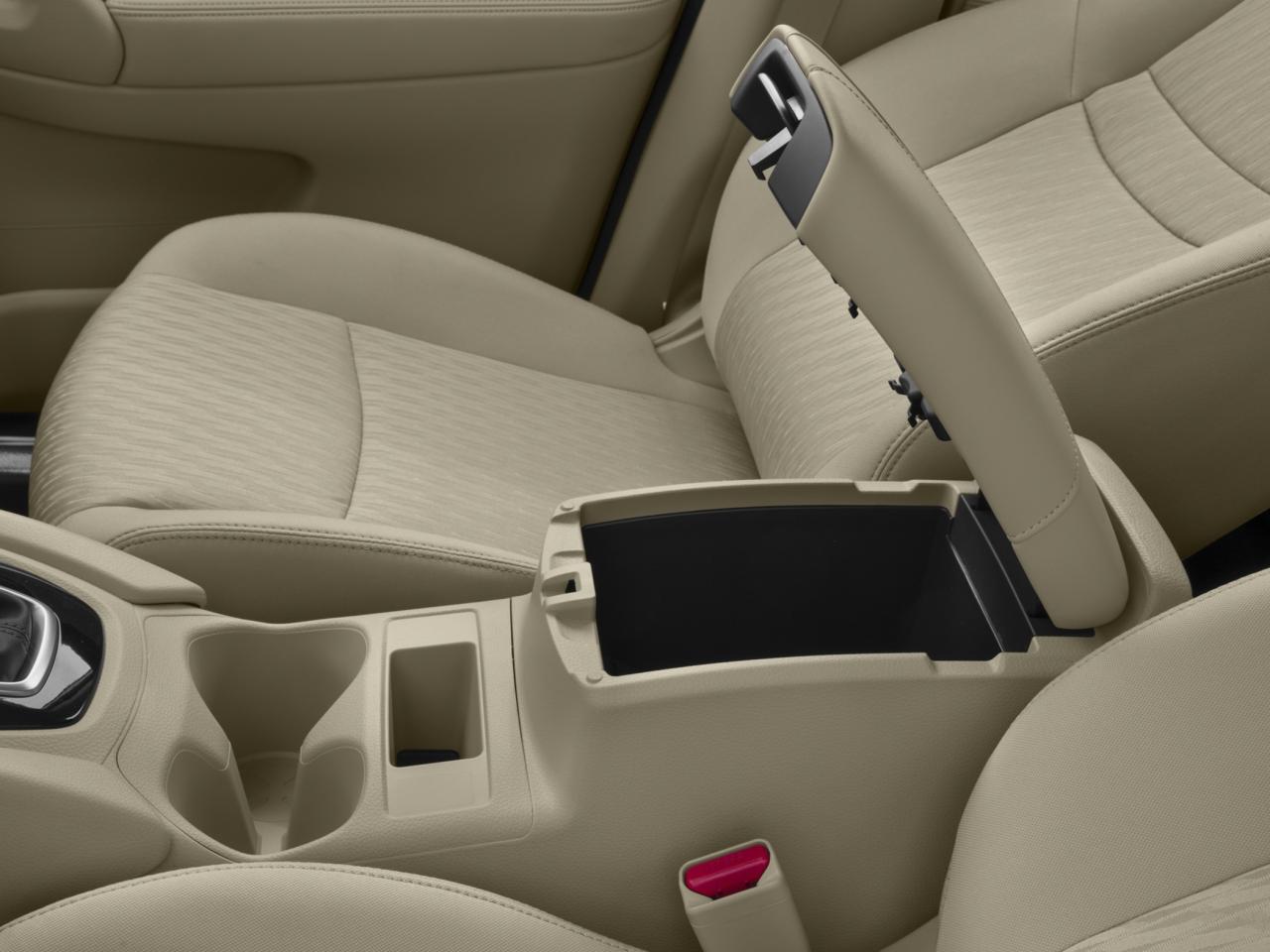 2018 Nissan Rogue SV Photo