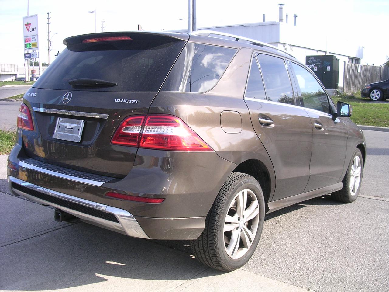 2015 Mercedes-Benz M-Class 4MATIC 4dr ML 350 BlueTEC Photo