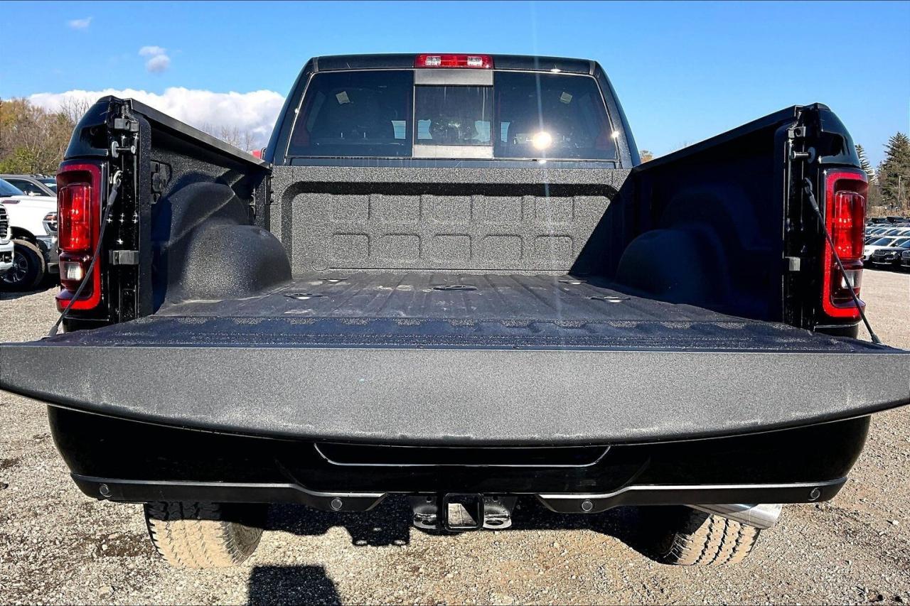 2026 RAM 2500 BLACK EXPRESS | Blackout Pkg | 6.7L Diesel | Lvl1 Photo