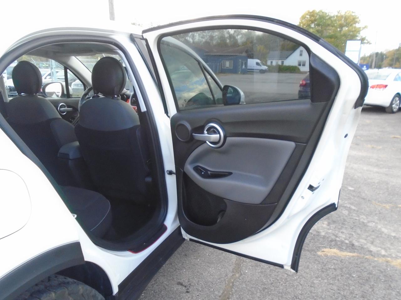 2016 Fiat 500 X Awd 4dr Trekking - Photo #21
