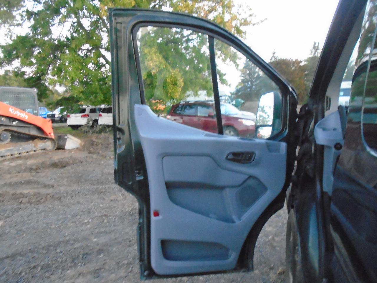 2015 Ford Transit T-150 130 passenger  Low Roof XLT Sliding RH Dr - Photo #5