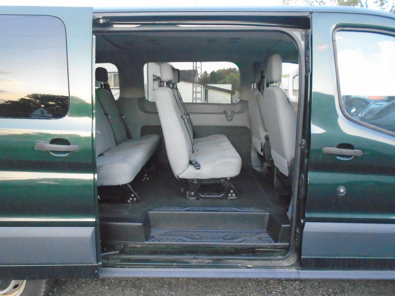 2015 Ford Transit T-150 130 passenger  Low Roof XLT Sliding RH Dr - Photo #9