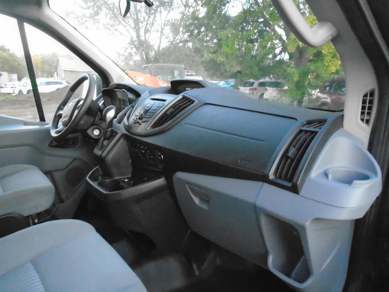 2015 Ford Transit T-150 130 passenger  Low Roof XLT Sliding RH Dr - Photo #13