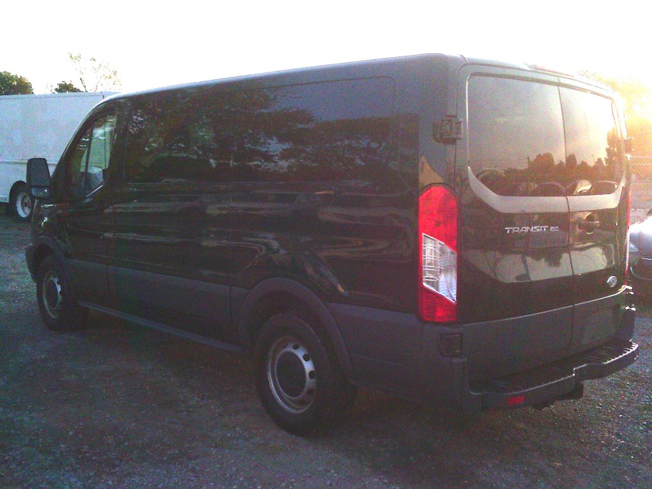 2015 Ford Transit T-150 130 passenger Low Roof XLT 8 Passenger - Photo #6