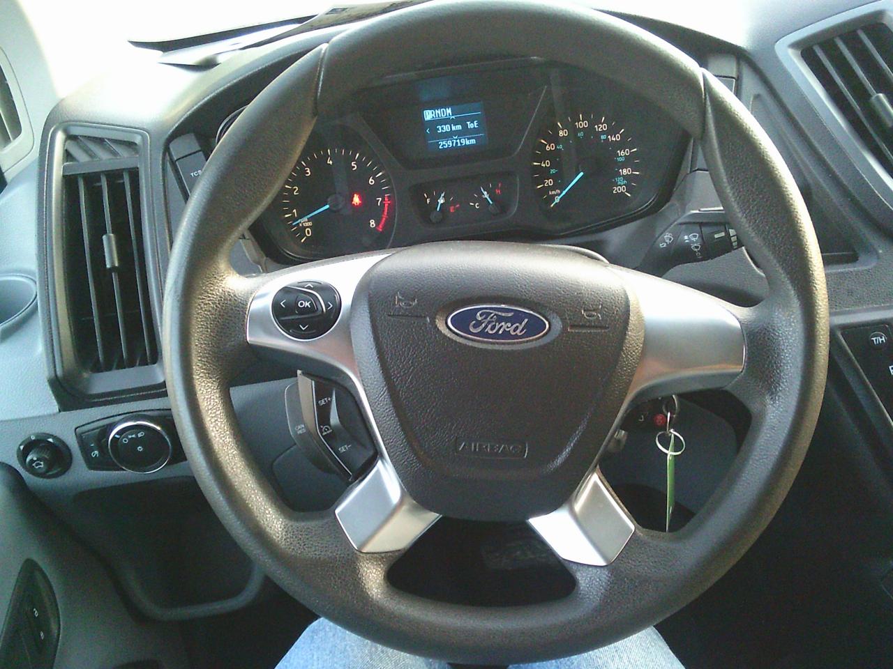 2015 Ford Transit T-150 130 passenger Low Roof XLT 8 Passenger - Photo #12