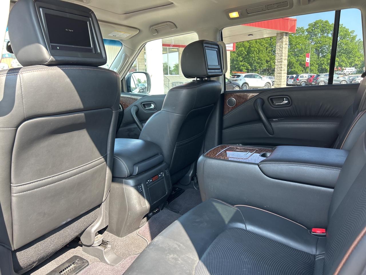 2017 Nissan Armada PLATINUM, CLEAN CARFAX, 7 PASS, HEATED LEATHER! - Photo #15