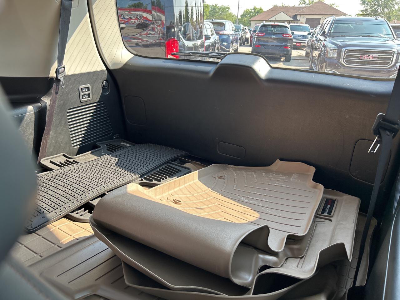 2017 Nissan Armada PLATINUM, CLEAN CARFAX, 7 PASS, HEATED LEATHER! - Photo #14