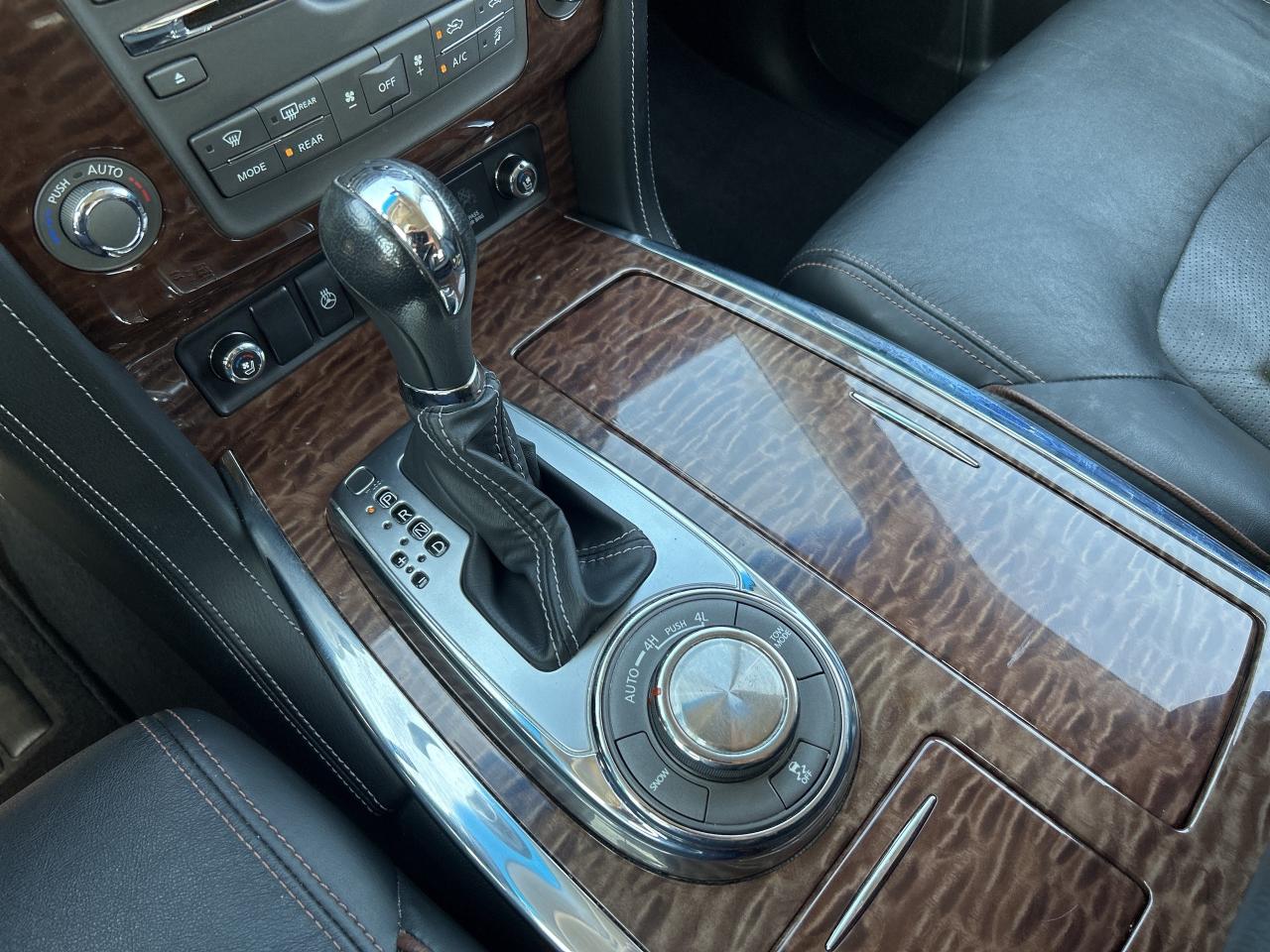 2017 Nissan Armada PLATINUM, CLEAN CARFAX, 7 PASS, HEATED LEATHER! - Photo #19