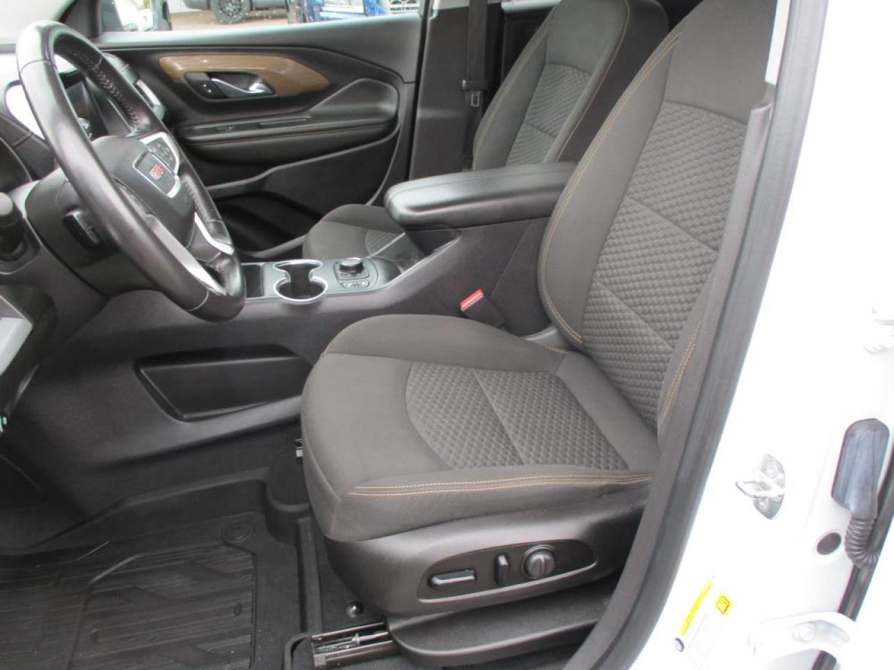 2021 GMC Terrain SLE AWD - Photo #10