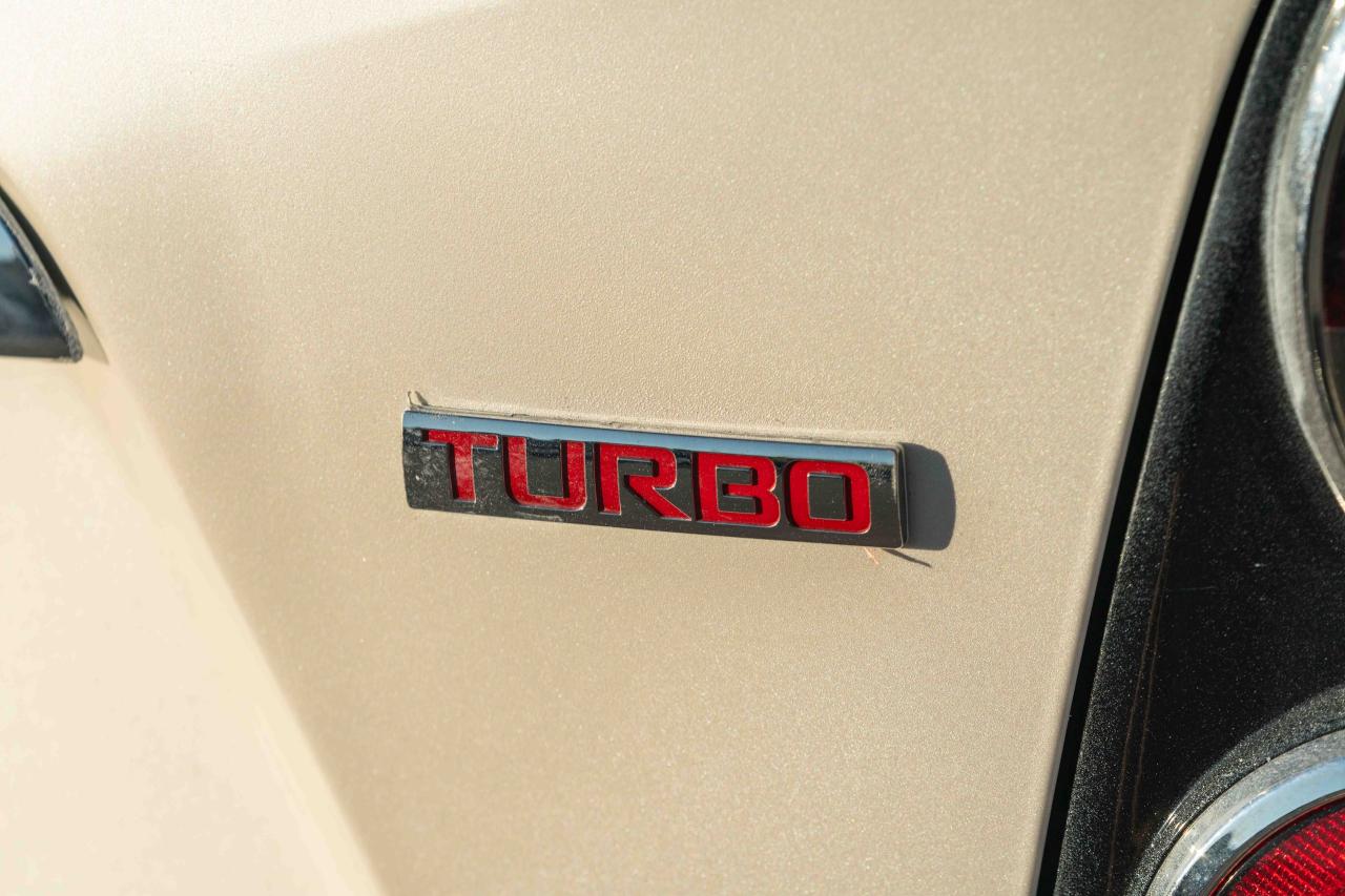 2015 Chevrolet Sonic LTZ - Photo #14