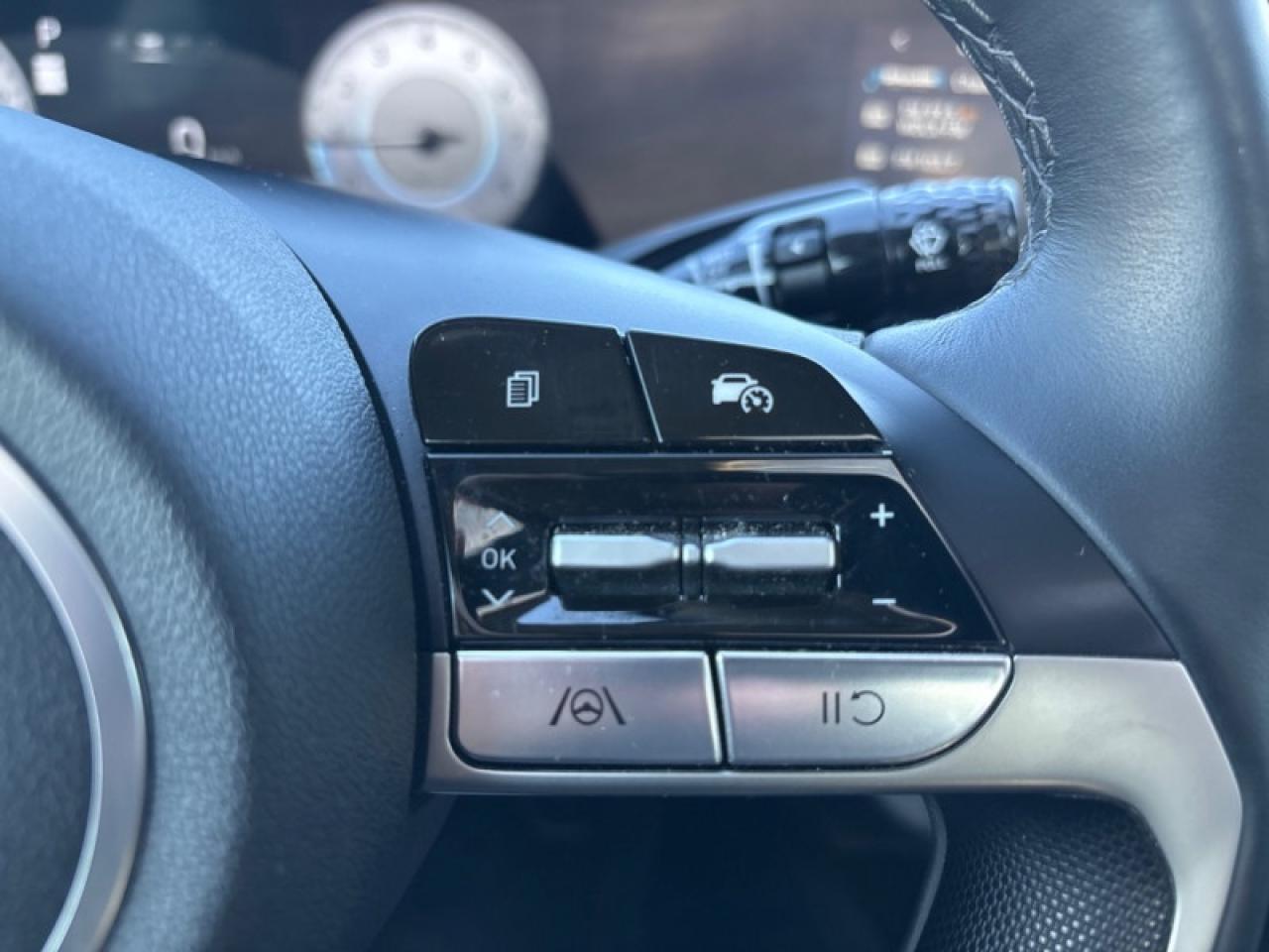 2024 Hyundai Elantra Preferred IVT w/Tech Pkg Photo