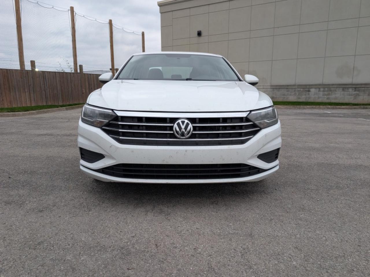 2019 Volkswagen Jetta Comfortline  **LOW MILEAGE - MANUAL** Photo