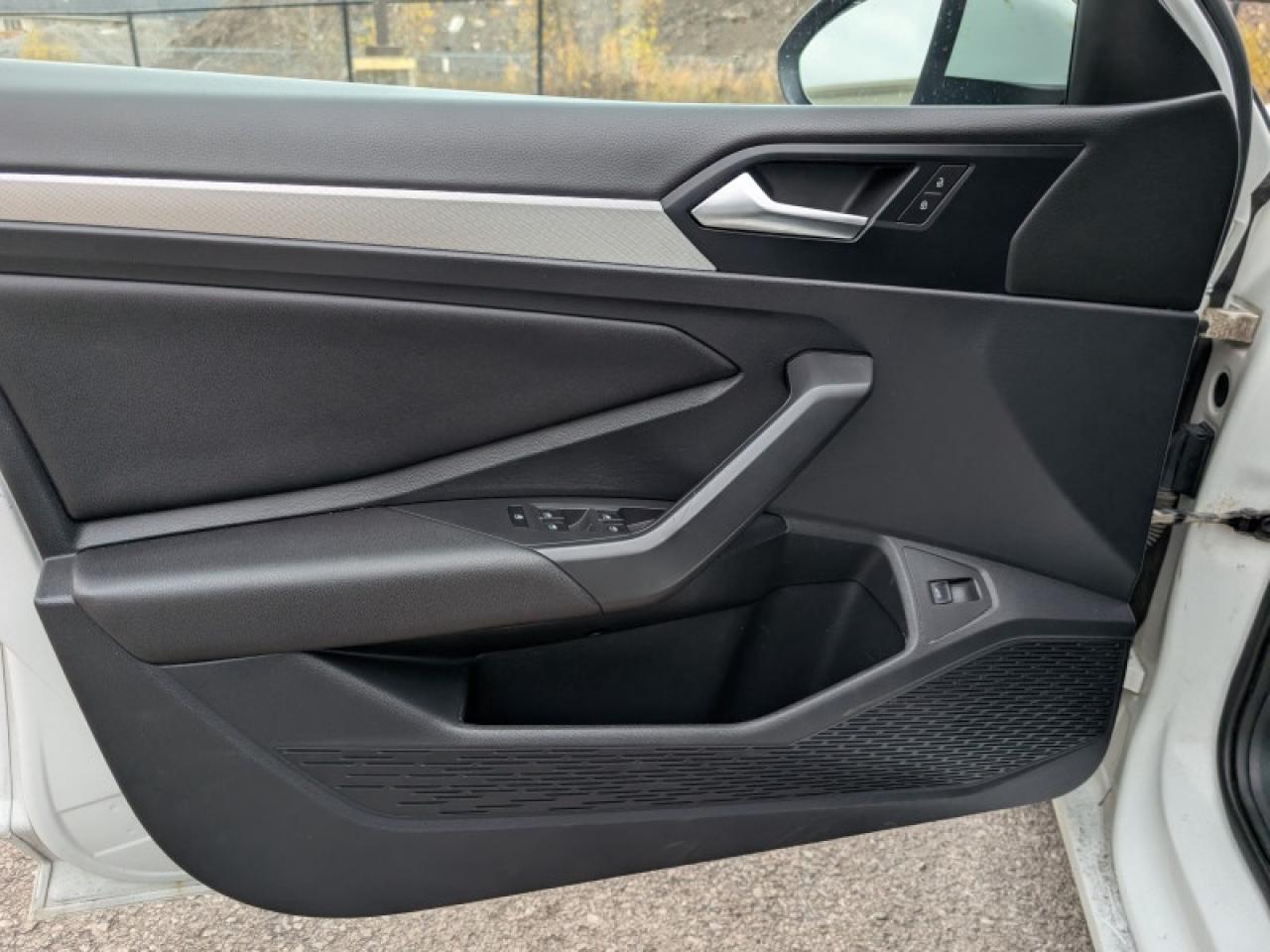 2019 Volkswagen Jetta Comfortline  **LOW MILEAGE - MANUAL** Photo