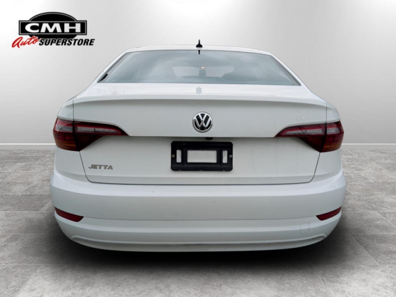 2019 Volkswagen Jetta Comfortline  **LOW MILEAGE - MANUAL** Photo2