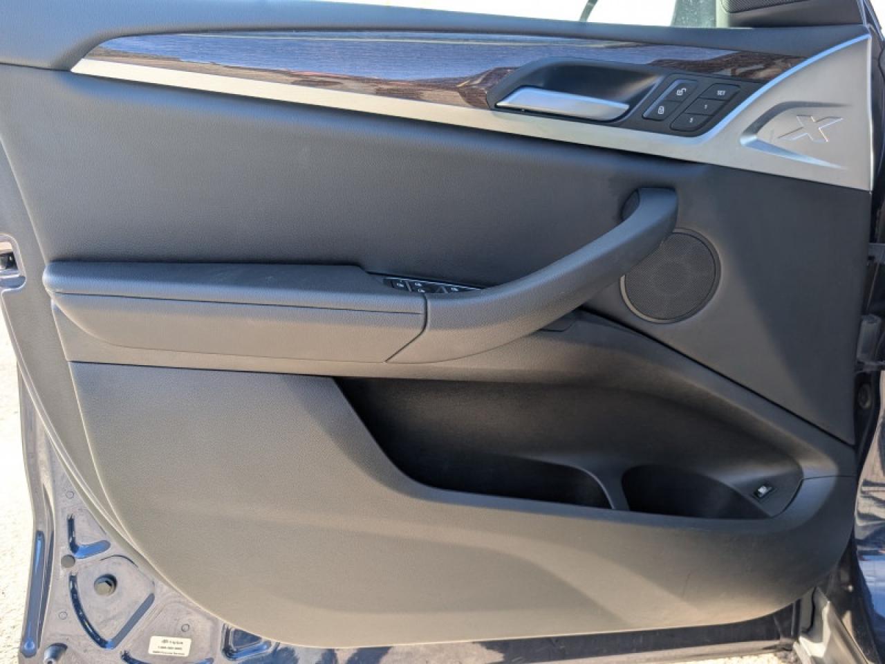 2023 BMW X3 xDrive30e  **PLUG-IN HYBRID - LOW KMS** Photo