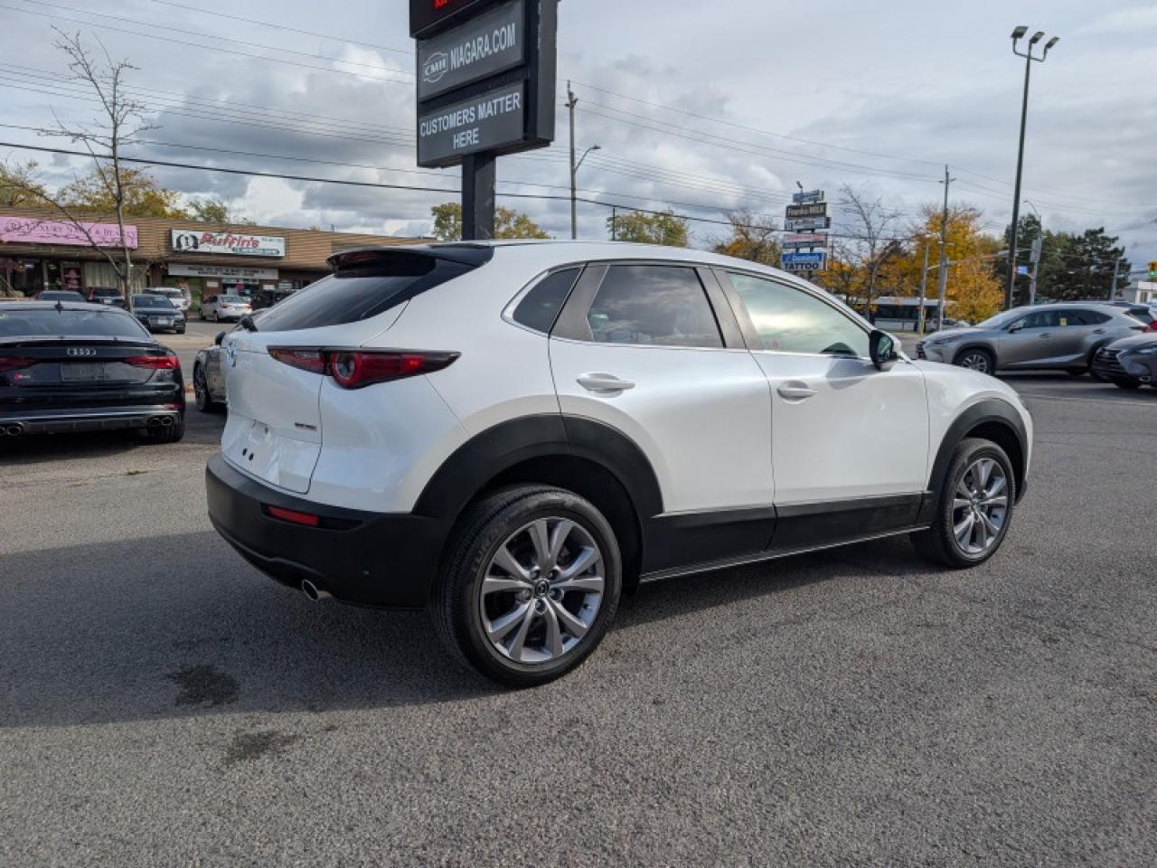 2021 Mazda CX-30 GS Luxury  **VERY LOW KMS - LUXURY PKG** Photo