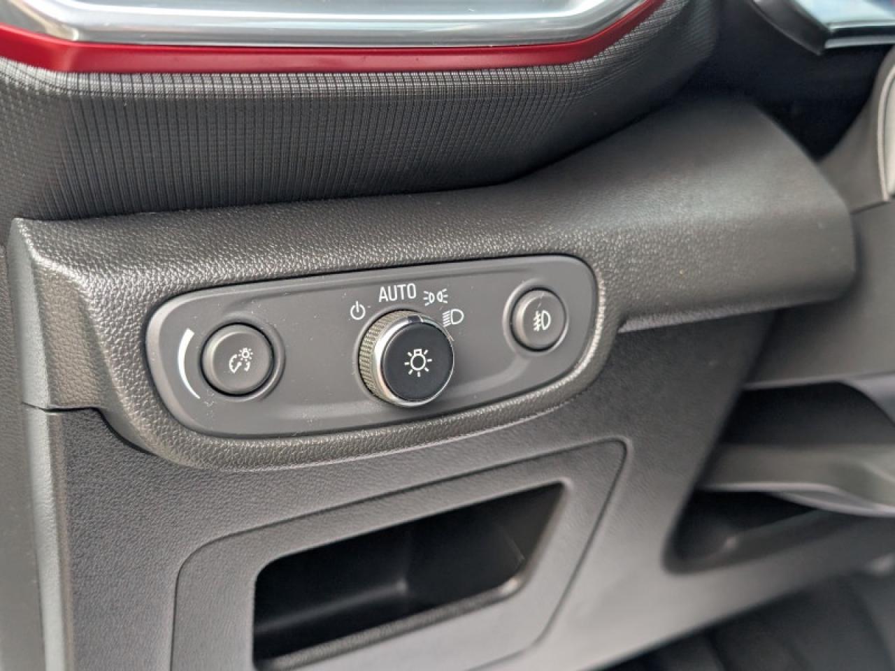 2023 Chevrolet TrailBlazer RS w/Sun & Gate Pkg  **TECH PKG** Photo